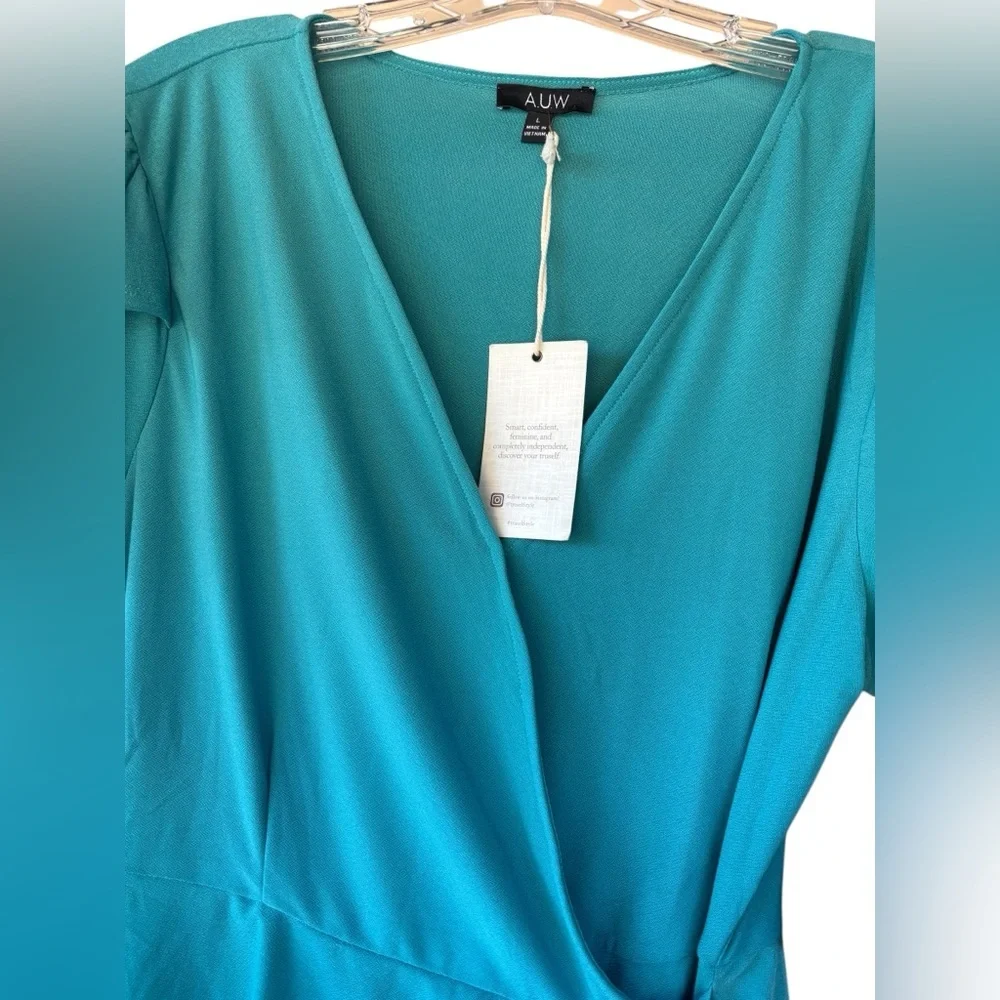 AUW Teal Wrap-Style Short Sleeve Blouse - Picture 2 of 5